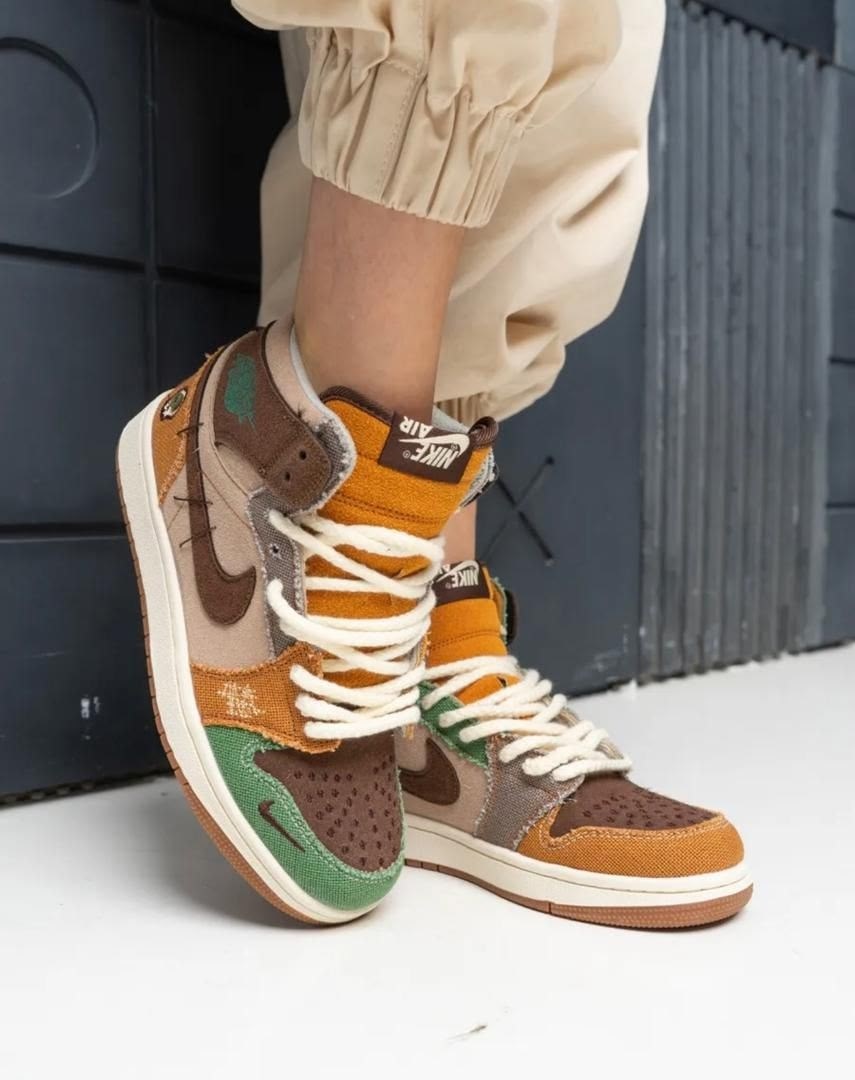 кроссовки nike air jordan 1 high voodoo,кроссовки осенний nike,кроссовки высокие sb dunk nike,кроссовки мужские зимние jordan 1 high og sp travis scott,кроссовки