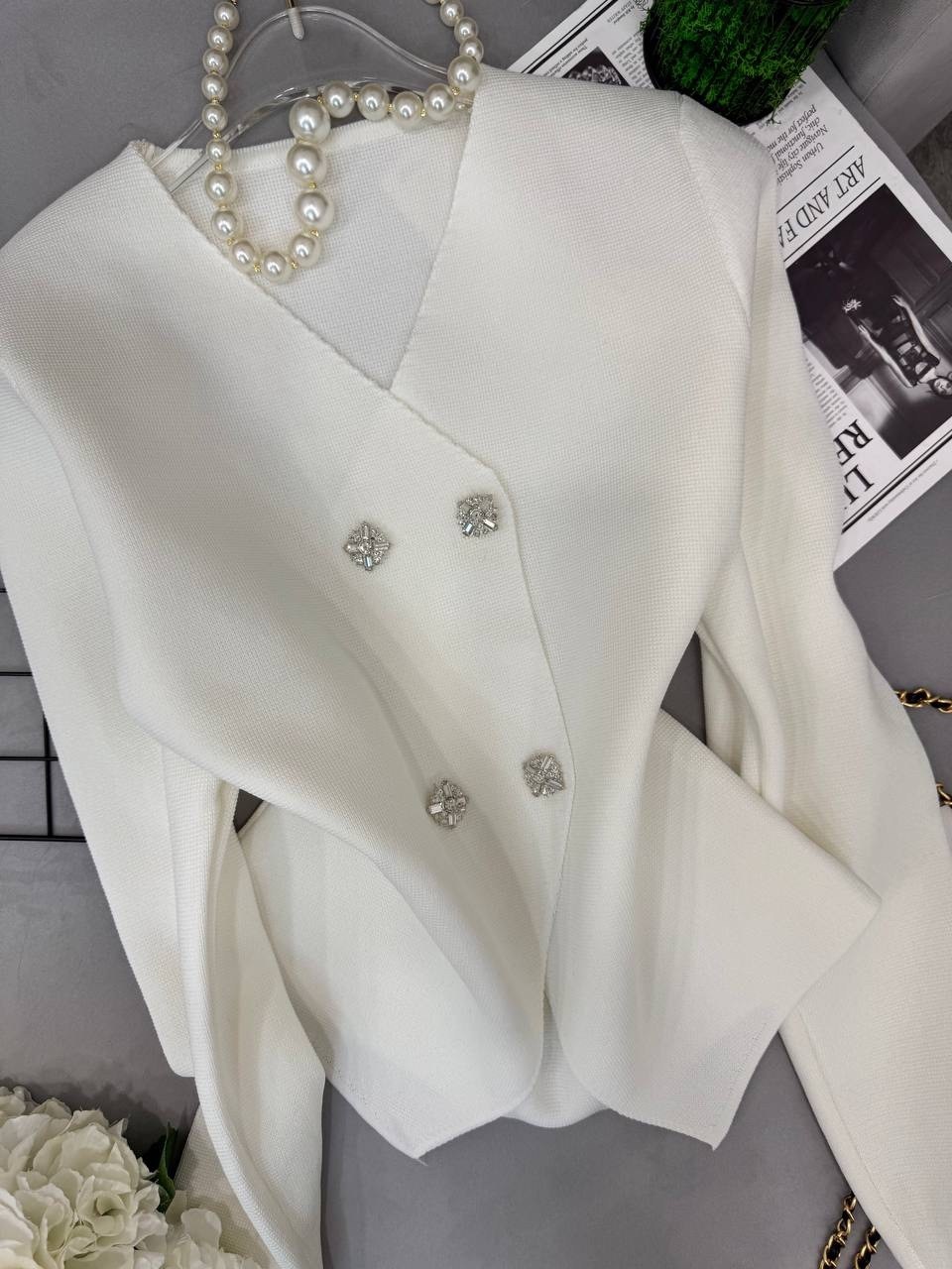 белая рубашка со стразами,стильное платье,одежда женская,платье пиджак со стразами