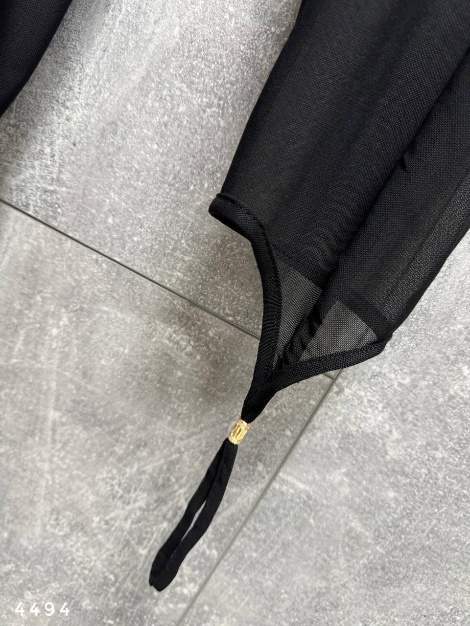 платье-пиджак,платье-пиджак асимметричного кроя,платье пиджак с черными колготками,платье пиджак образ,платье пиджак черное