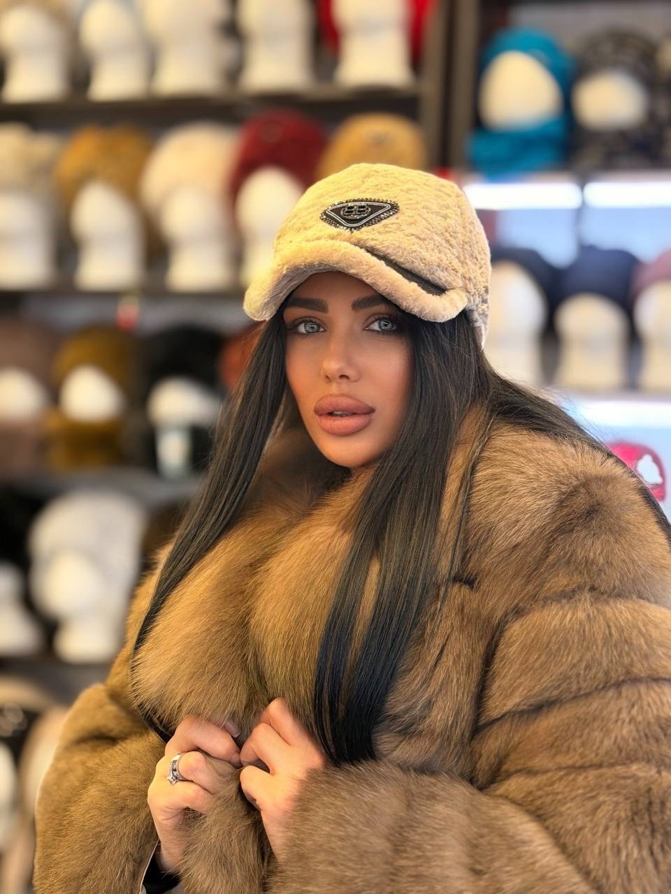 бейсболка меховая тёплая,кепка стильная,меховая кепка прада,кепка тедди меховая yuliashvets,стильная бейсболка