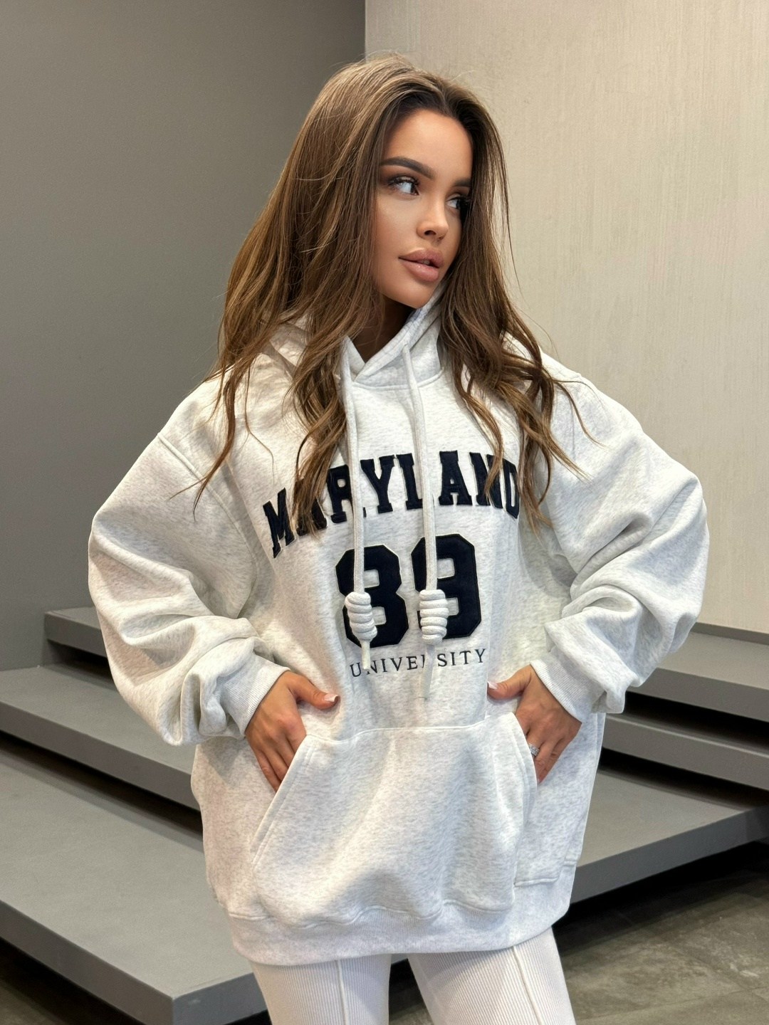 оверсайз толстовка,худи оверсайз,худи женское замша удлиненное оверсайз с капюшоном bogatchi,белые толстовки,женская толстовка