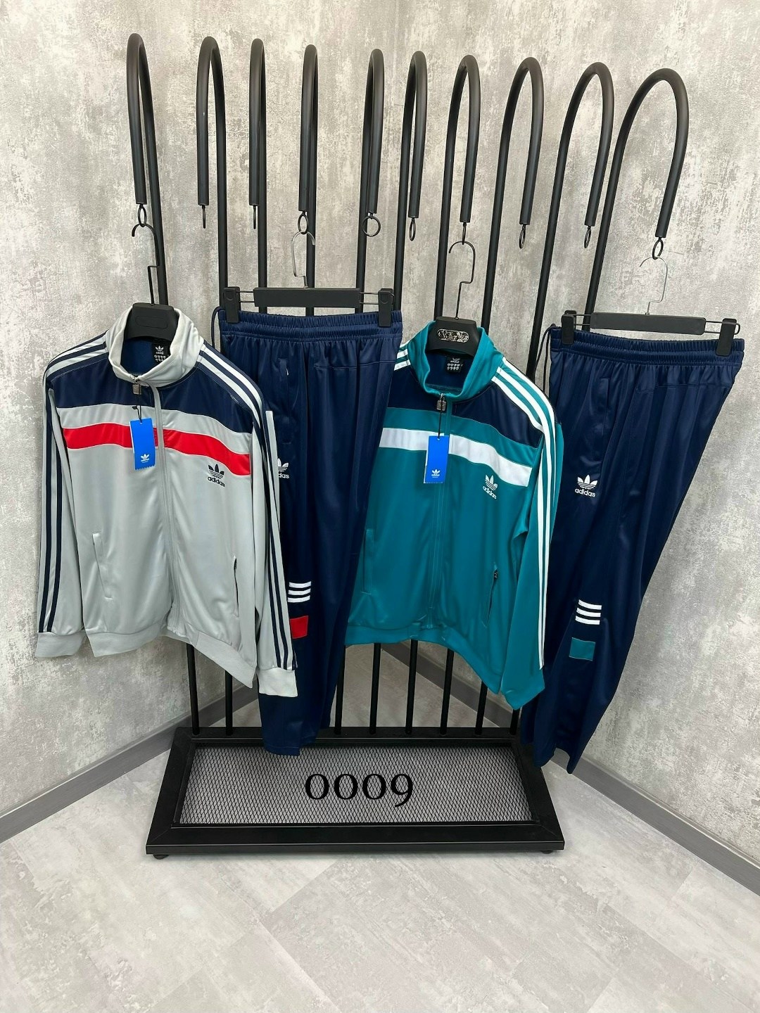 спортивный костюм адидас,спортивный костюм adidas originals,мужской спортивный костюм adidas,спортивный костюм adidas из 90-х,адидас строгий костюм спортивный