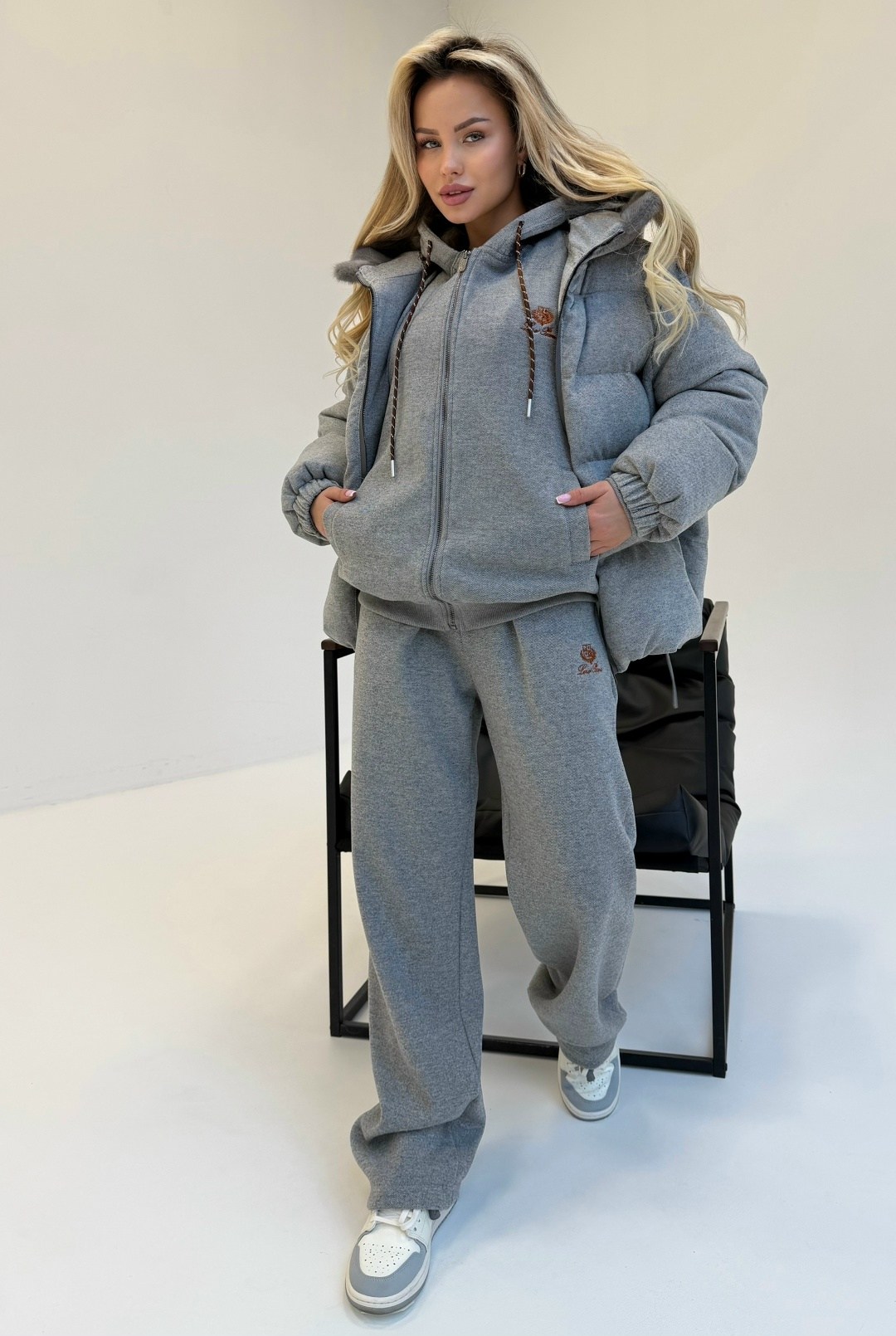 костюм тройка с курткой,пуховик женский,женская зимняя куртка,куртка оверсайз зимняя,костюм тройка женский