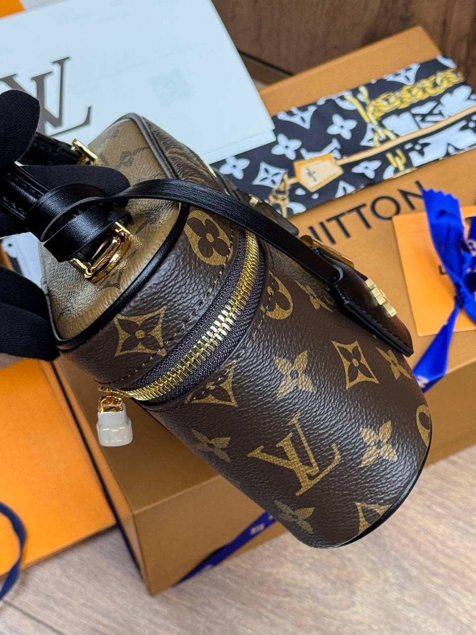 сумка кросс-боди в стиле louis vuitton,женская сумка louis vuitton,сумка louis vuitton,сумка луи виттон через плечо,louis vuitton сумка на плечо ведро