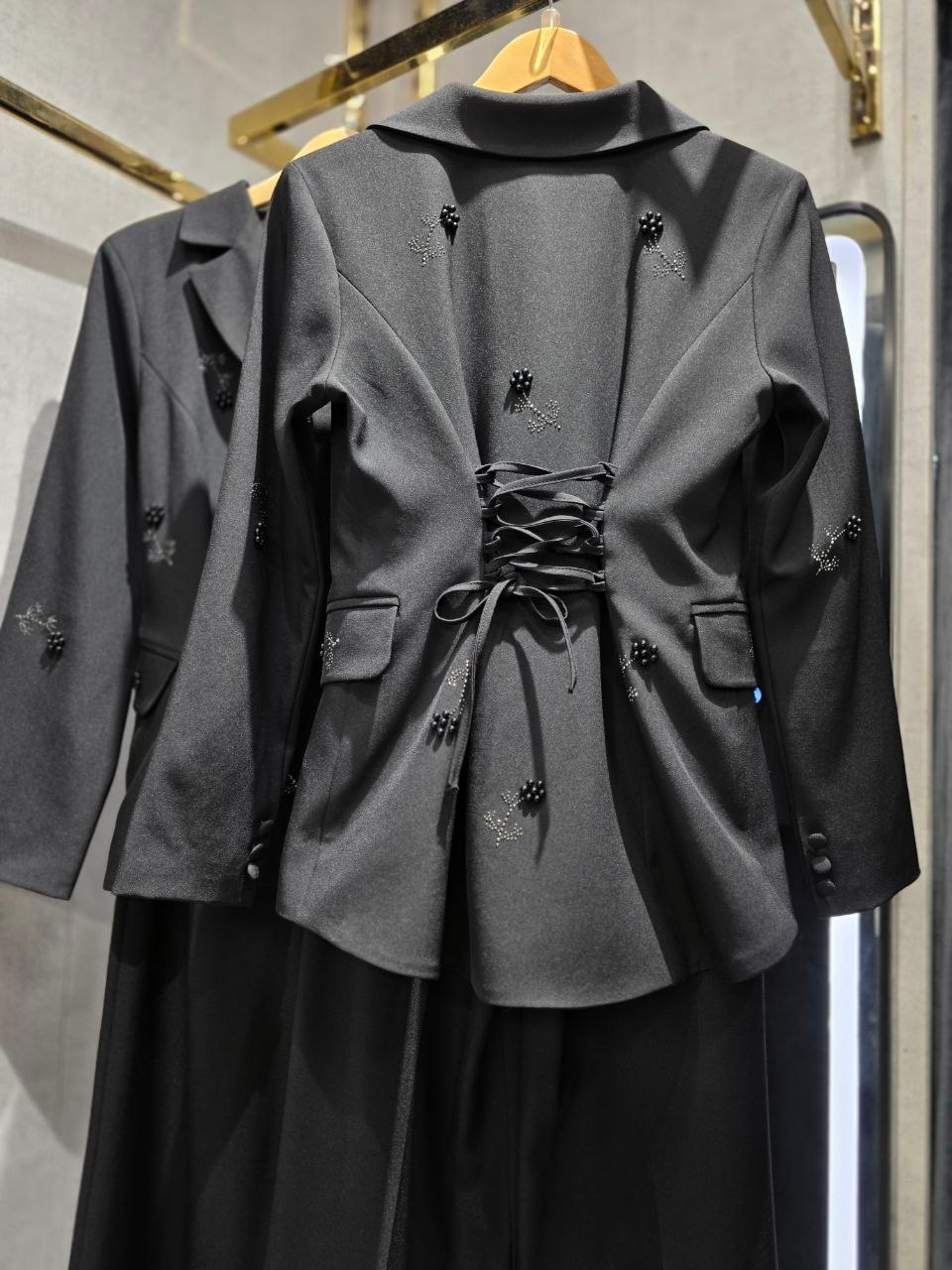 малиновый пиджак из 90-х,малиновый пиджак 90-х,малиновый пиджак из 90 х мужской,малиновый пиджак версаче 1992,малиновый пиджак