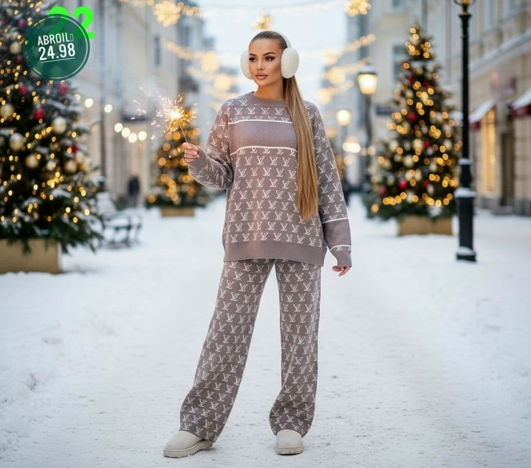 трикотажные костюмы,вязаный костюм женский,женские костюмы,костюм женский теплый,трикотажный костюм fendi