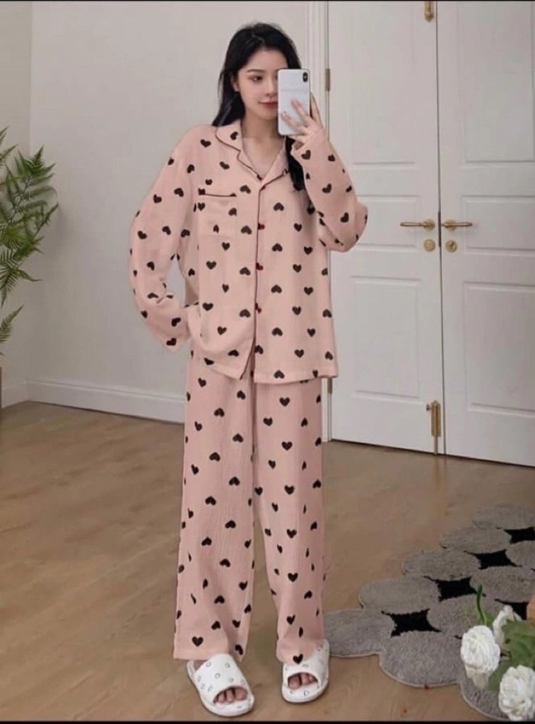 стильная женская пижама,пижамы женски,пижама со штанами и рубашкой в сердечко moolmeyno,пижама женская,пижама розовая