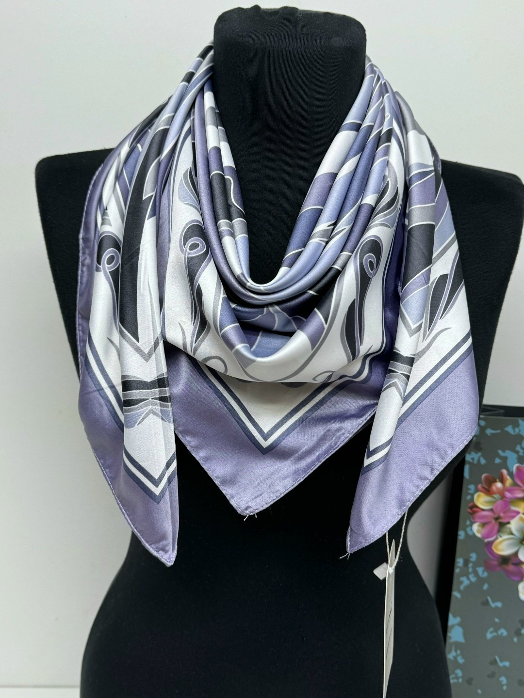 шелковый женский платок,платки шелковые,платки женские,платки шарф,атласный платок