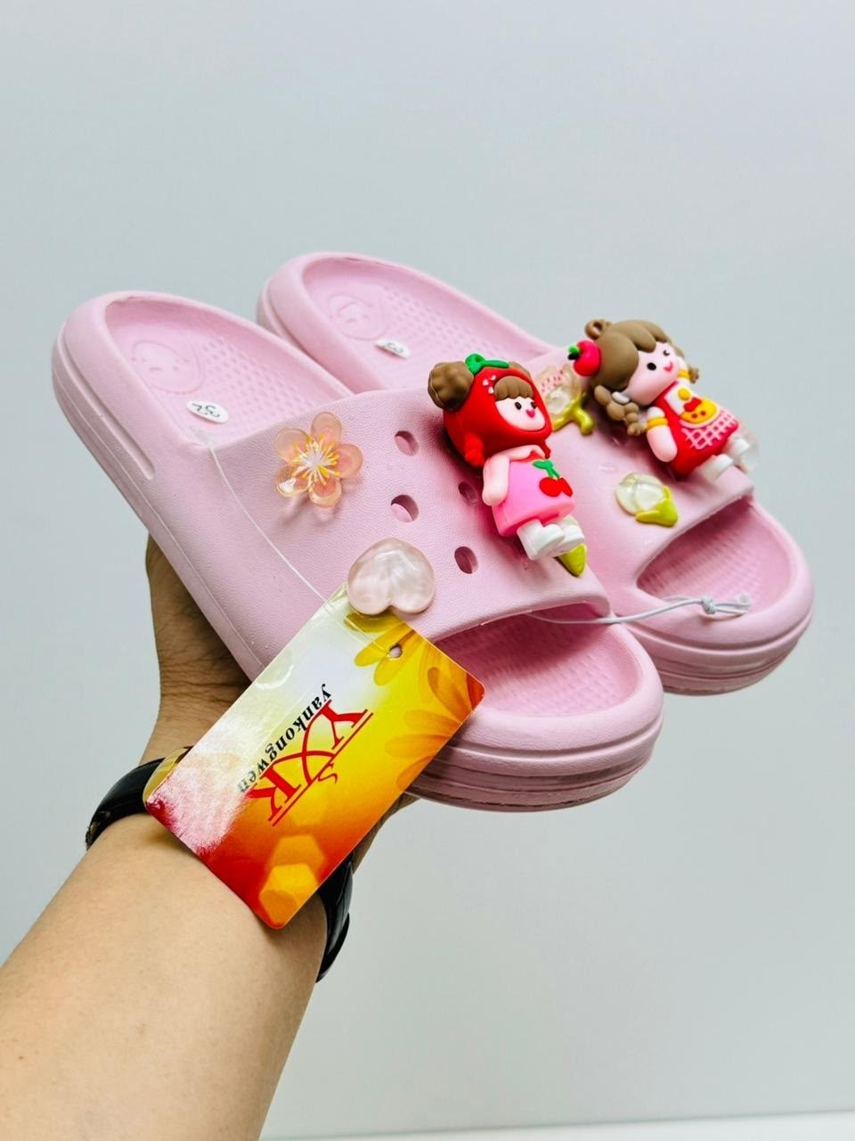 шлепанцы детские,тапки детские,,детские сандалии,детские тапочки