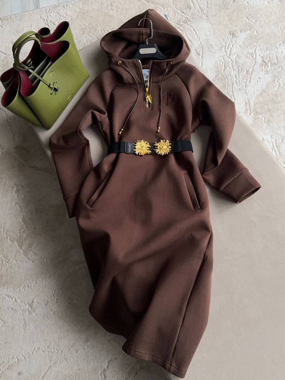 костюм двойка кашемир,стильное пальто,трикотажное платье,платье трикотажное с поясом emberens,осеннее пальто