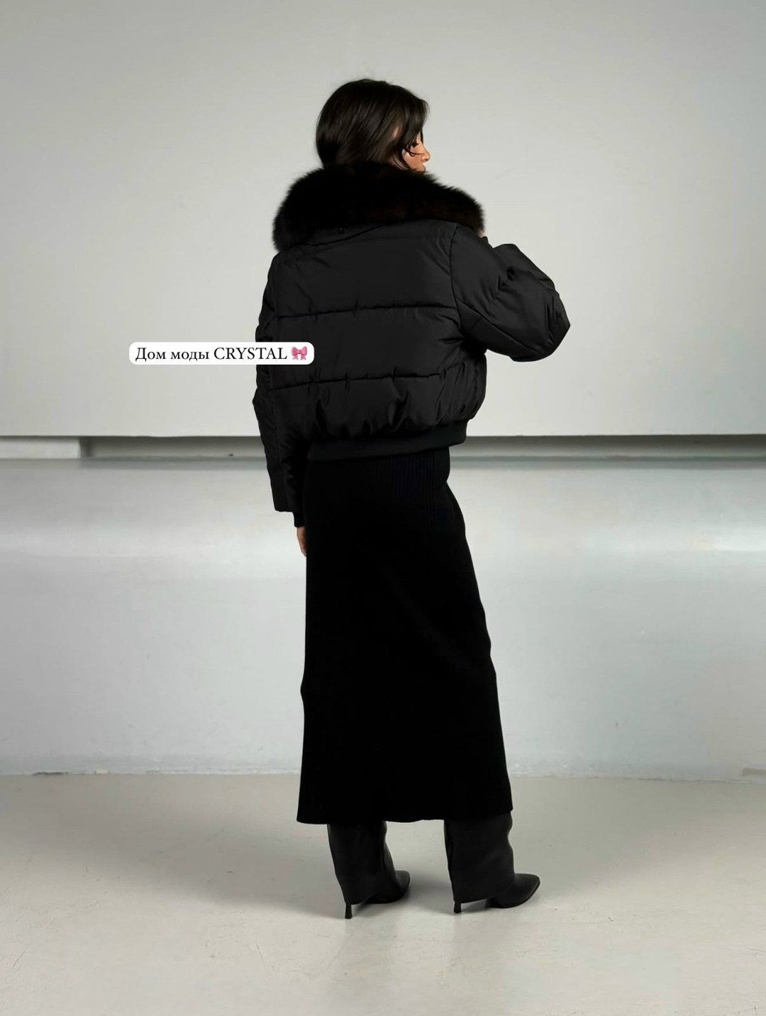 черный пуховик,пуховик женский,пуховик с меховым воротником,пуховик с натуральным мехом,короткий женский пуховик