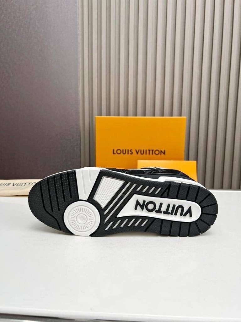 кроссовки louis vuitton мужские,louis vuitton кроссовки,кроссовки мужские louis vuitton lv 39-46,кеды louis vuitton,кожаные кроссовки louis vuitton trainer monogram - white / black
