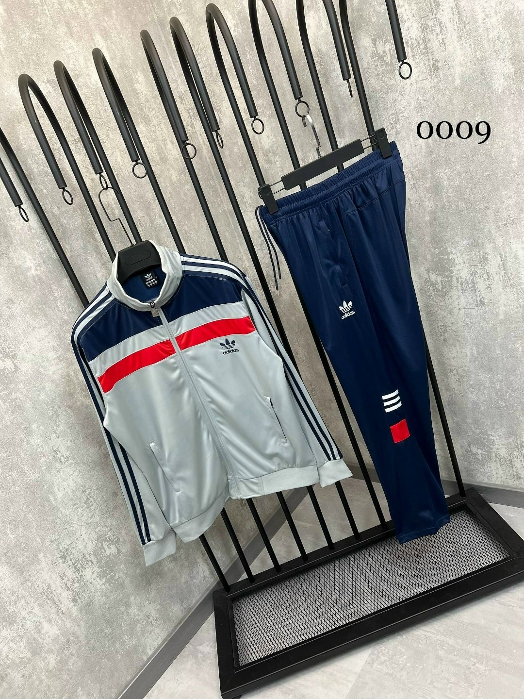 спортивный костюм адидас,спортивный костюм adidas originals,мужской спортивный костюм adidas,спортивный костюм adidas из 90-х,адидас строгий костюм спортивный