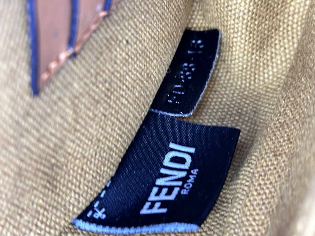 cумка fendi,сумка женская fendi,fendi сумка на плечо,сумка fendi baguette,сумка