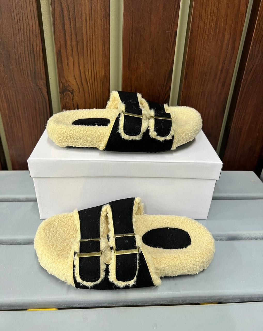 меховые тапочки,тапочки модные,тапки кристиан диор,шлепанцы меховые,тапки женские