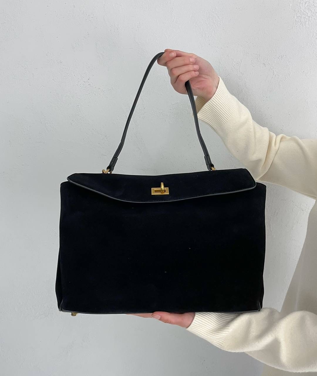 замшевая сумка,сумка balenciaga rodeo замш,женская замшевая сумка balenciaga черная 35х23,сумка женская натуральная замша,сумка замшевая balenciaga ibragim style цвет черный