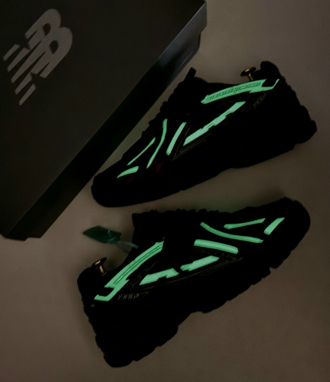 ,кроссовки new balance 1906a 'black dragon berry',кроссовки new balance 1906a,кроссовки,кроссовки new balance 1906a на шнуровке черный