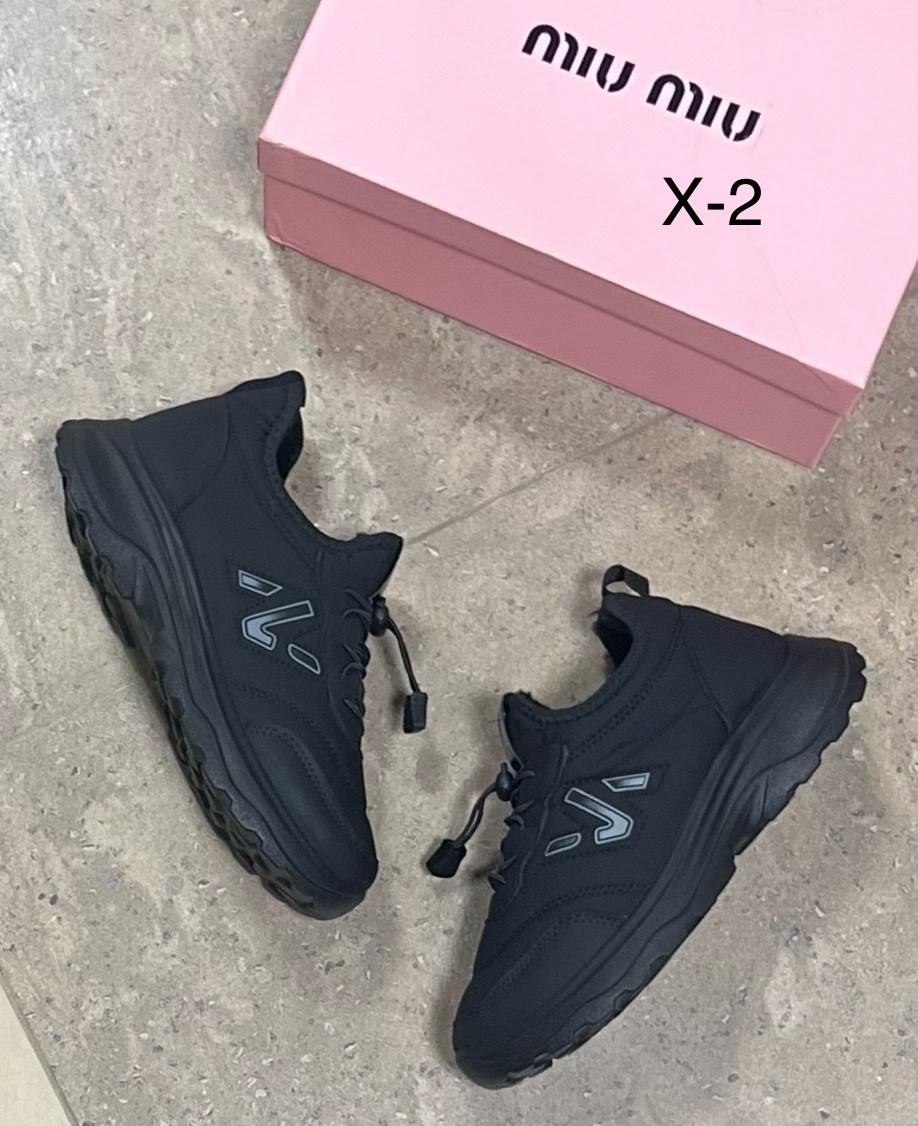 ,кроссовки женские,кроссовки зимние женские,черные кроссовки,женские зимние кроссовки с мехом