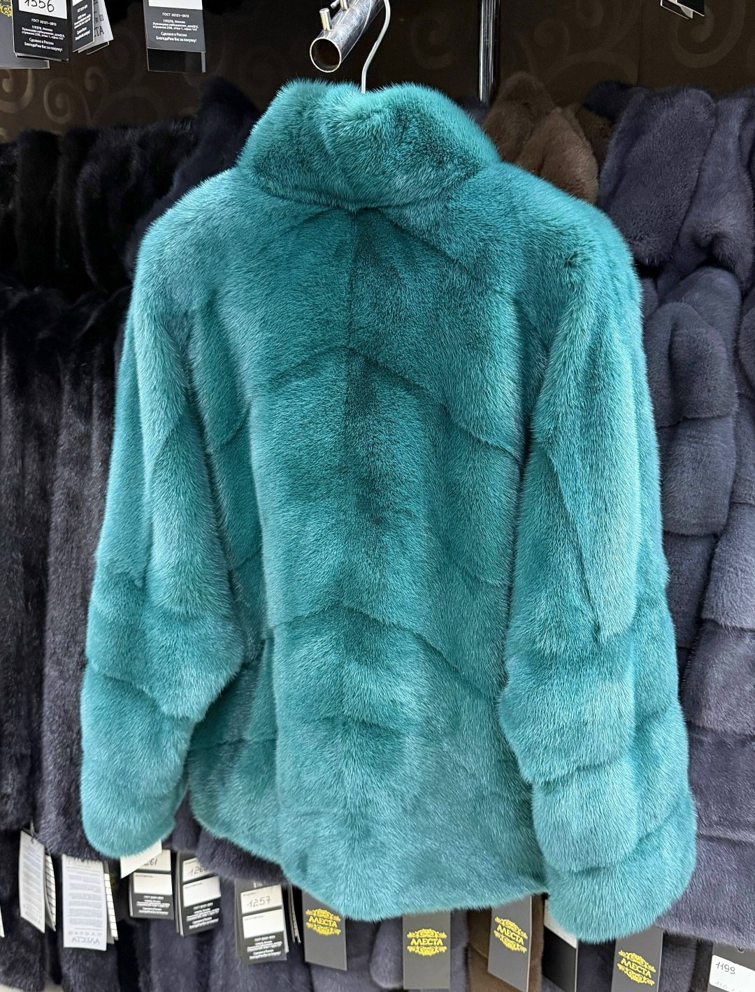 шубка из меха импортной норки,норковая шуба,шуба норковая бирюзовая,шуба норковая цвет изумруд,норковый полушубок в изумрудном цвете