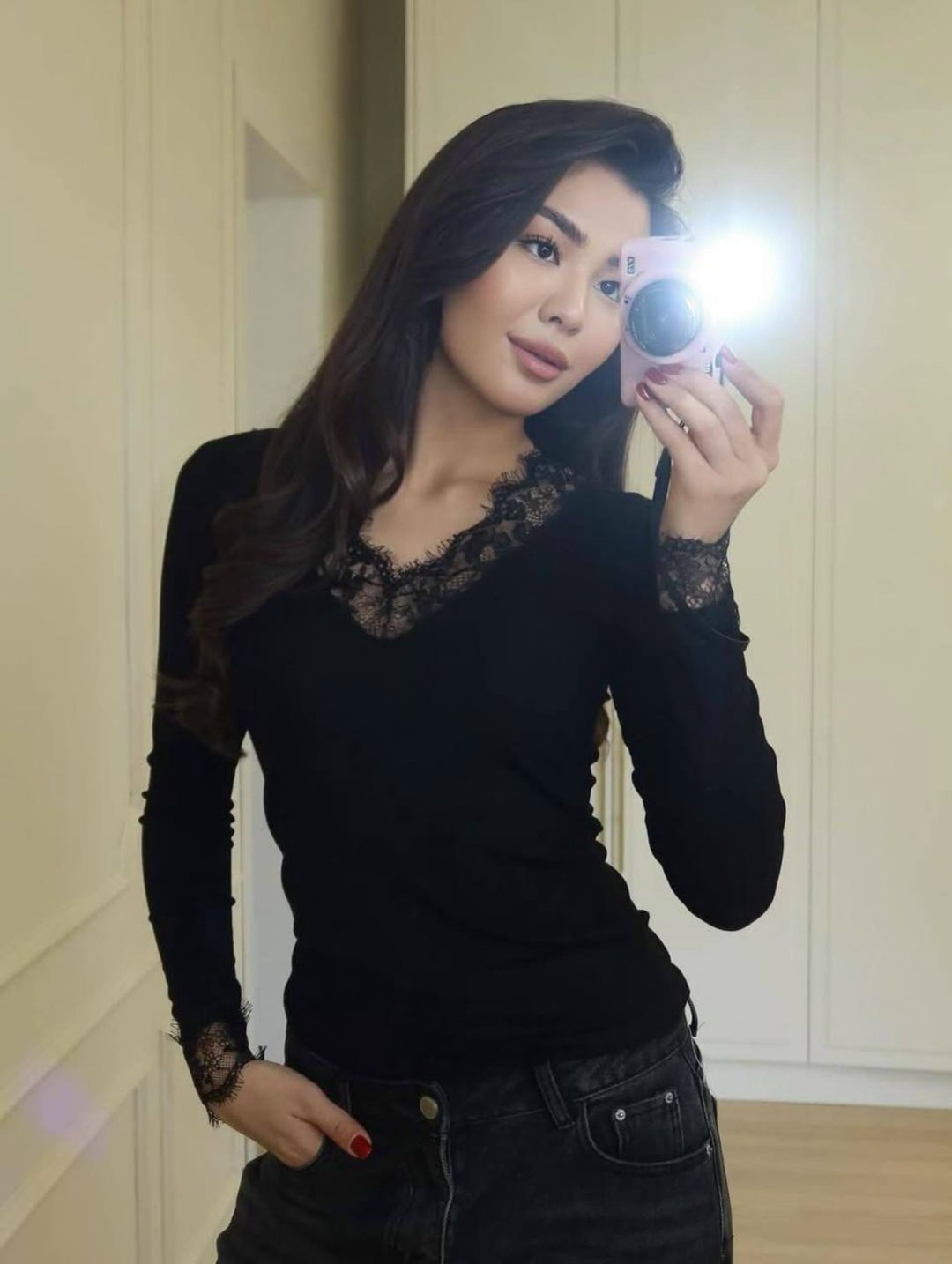 кружевной топ,кружевной топ женский,топ с кружевной отделкой,кружевные рукава,кружевная блузка