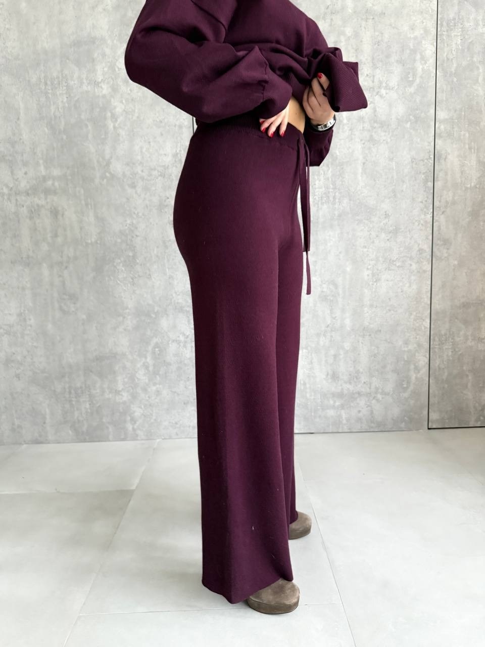 костюм молочный,трикотажные костюмы,кашемировый брючный костюм,брючный костюм,костюм белый