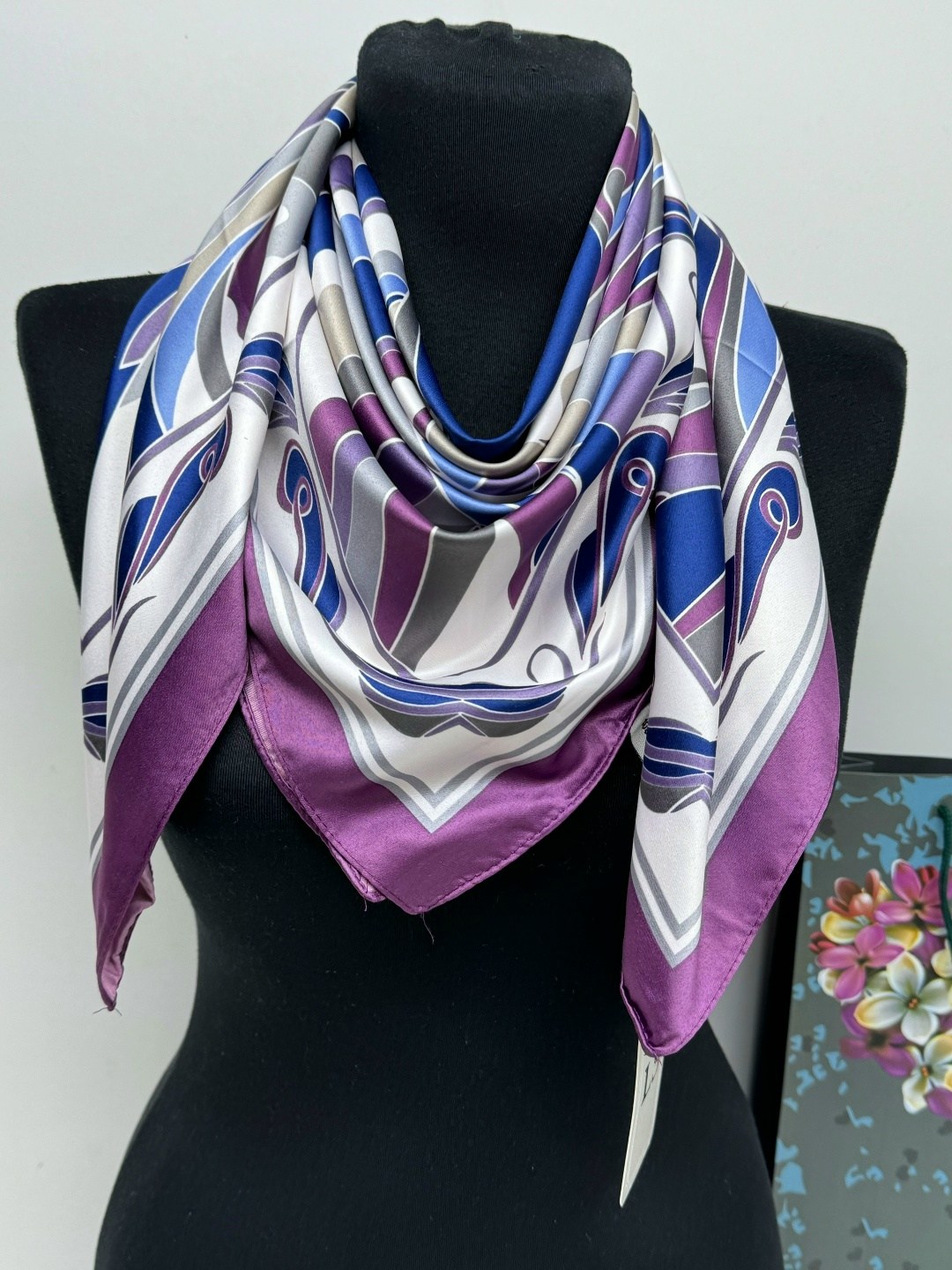 шелковый женский платок,платки шелковые,платки женские,платки шарф,атласный платок