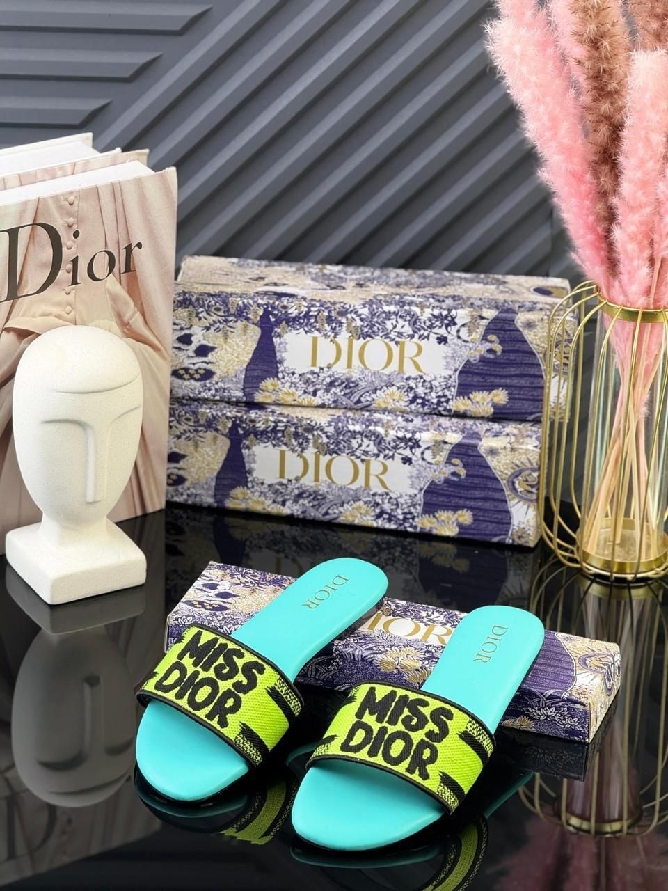 шлепки кристиан диор,тапки диор,,женские шлепанцы,тапочки dior