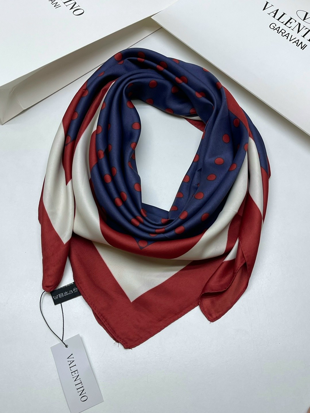 платки шарф,платки шелковые женские шейные,шарф платок шелковый,платок женский шелковый,платки тонкие женские