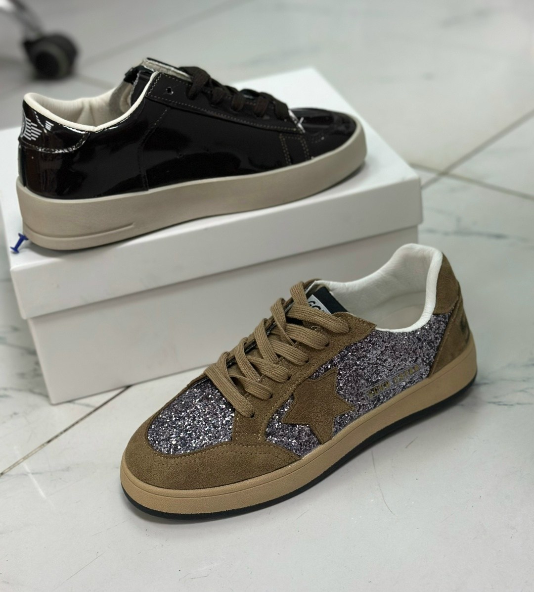 ,лаковые кроссовки golden goose,голден гус кроссовки,кеды golden goose,кроссовки golden goose с пайетками на платформе