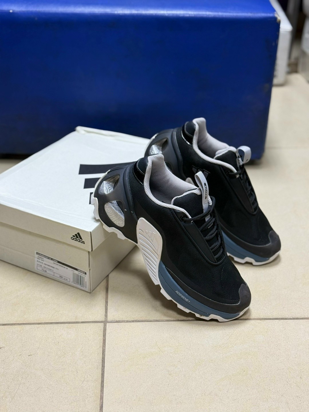 кроссовки мужские adidas,кроссовки adidas,мужская  кроссовки,мужские кроссовки,кроссовка мужской