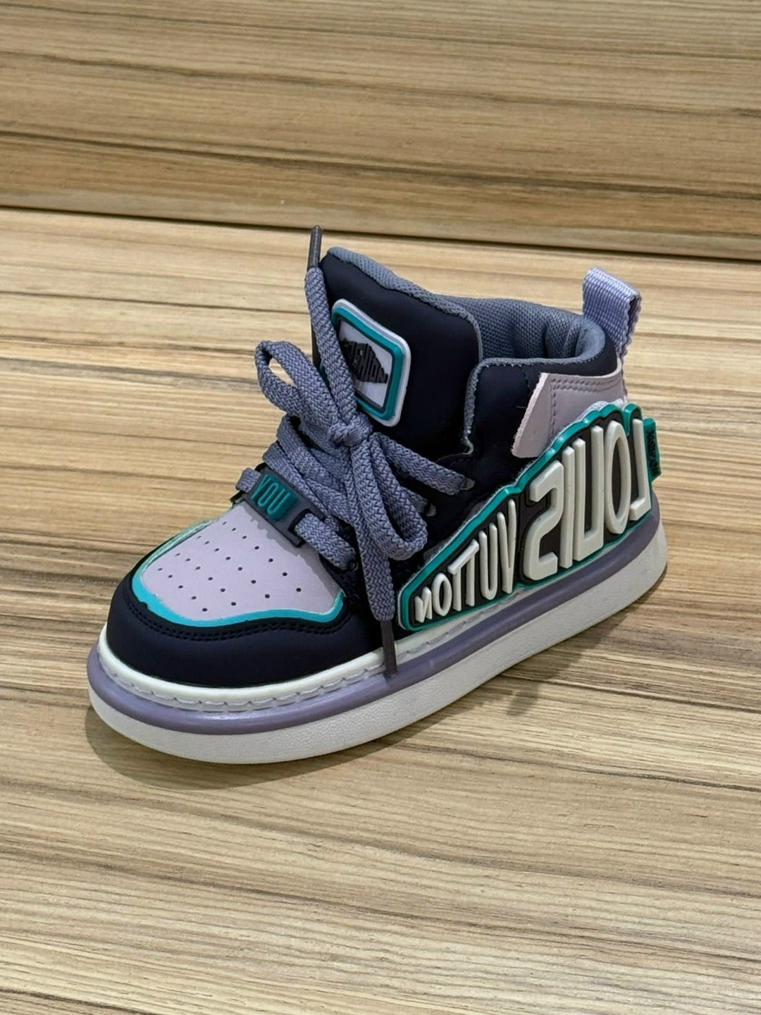 детские кроссовки,кроссовки, детская,кроссовки детские высоки,спортивная