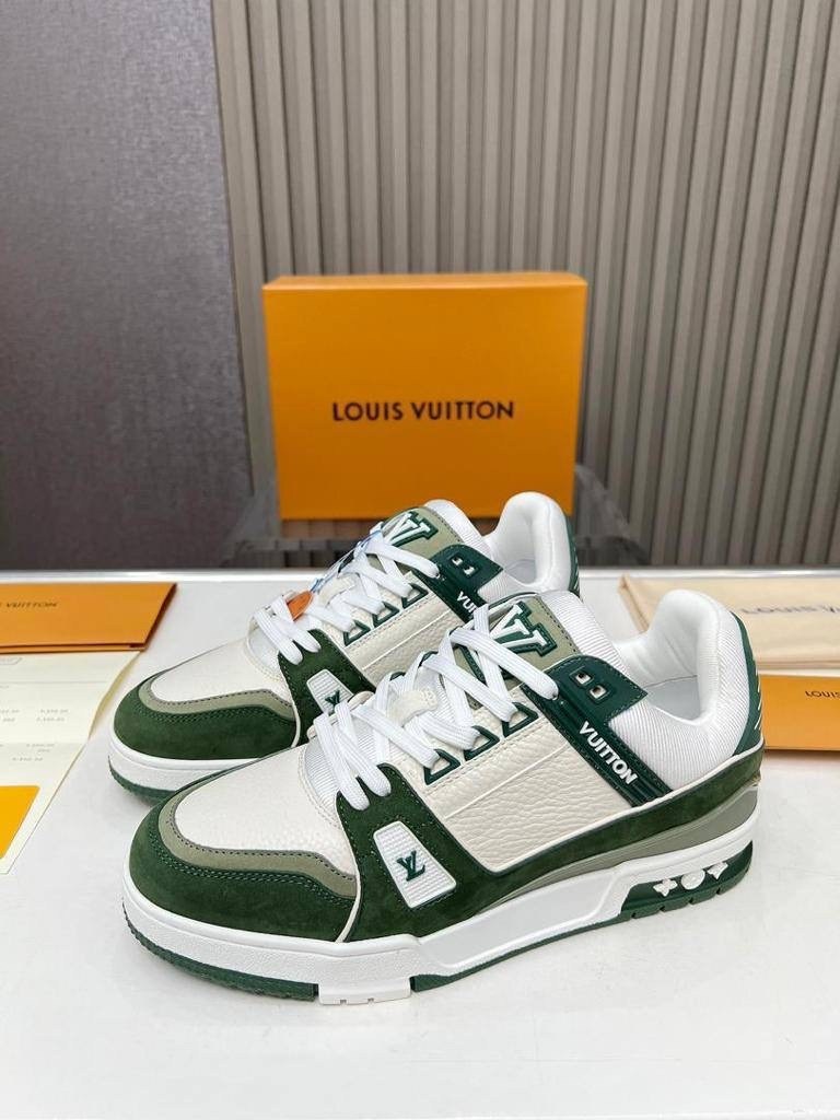 кроссовки louis vuitton,кроссовки louis vuitton trainer,кроссовки мужские louis vuitton,мужские кожаные кроссовки louis vuitton 2025 белые с зеленым,кроссовки луи виттон trainer