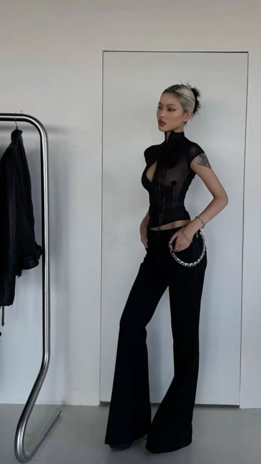 стильные наряды,мода стиль,корсет мода,брюки клеш,одежда стили