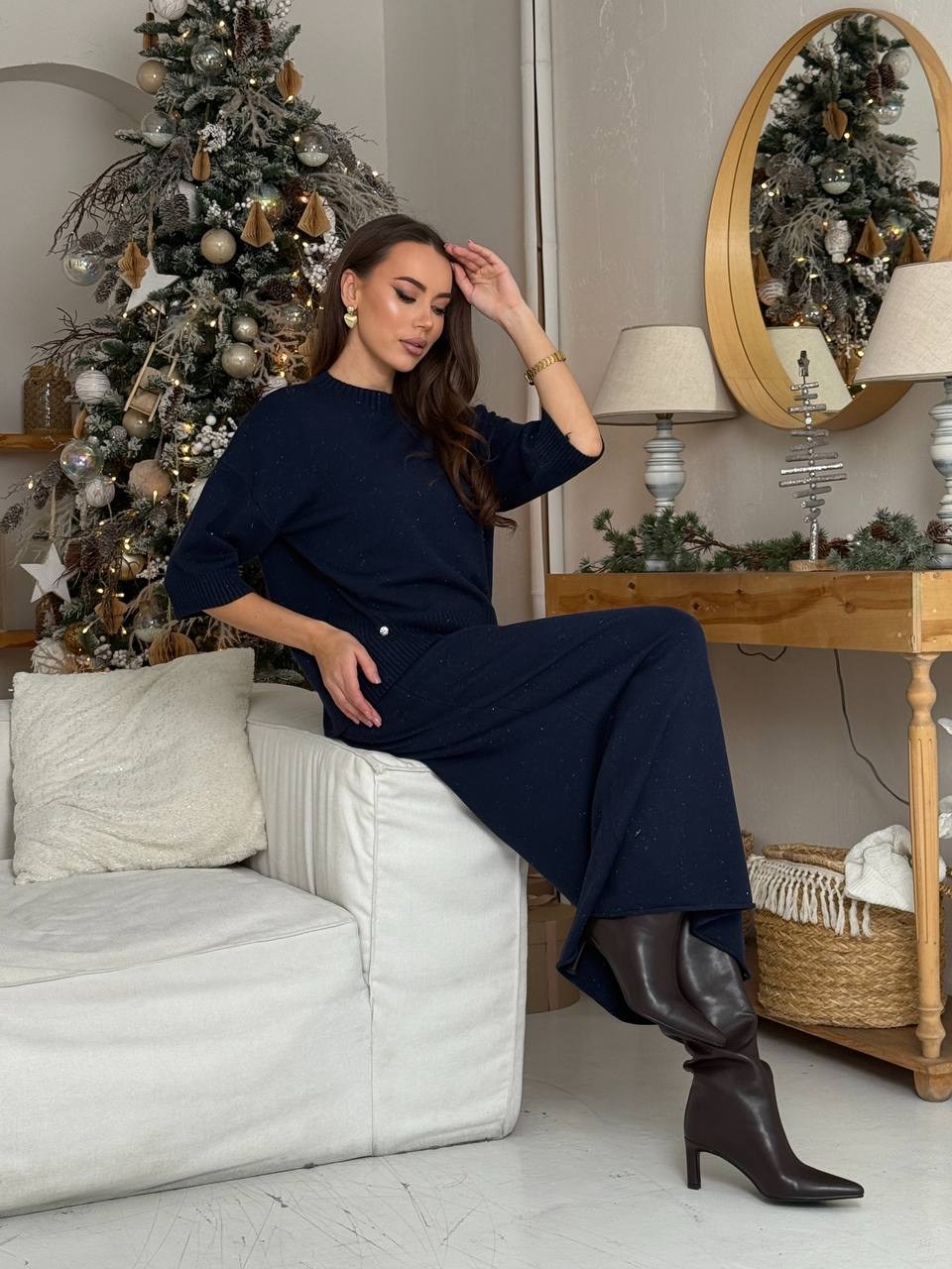 белый вязаный костюм с юбкой,костюм двойка трикотажный вязаный с юбкой m.e.shop цвет белый,женский костюм с юбкой,трикотажный костюм,костюм трикотажный с юбкой