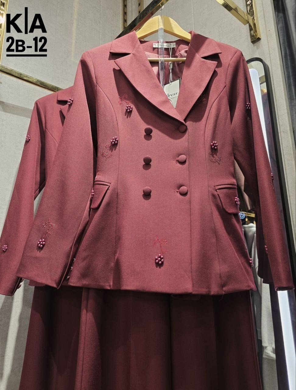 костюм классика,костюм классический,стильные костюмы,женские костюмы,костюм с юбкой