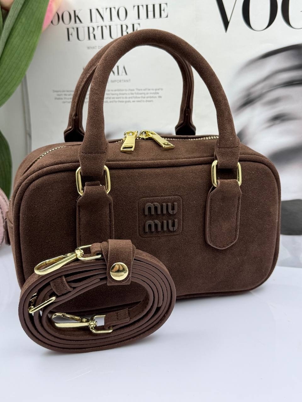 замшевая чёрная сумка miu miu 28x13 см,замшевая чёрная сумка miu miu 23x13 см,сумка miu miu женская на плечо замшевая,сумка замшевая miu miu,замшевая сумка