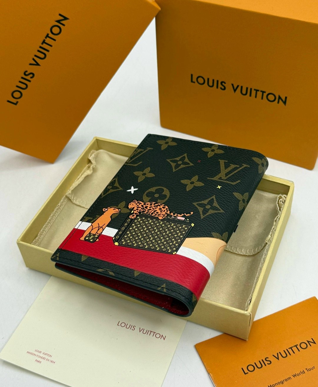 обложка для паспорта louis vuitton,обложка для паспорта louis vuitton monogram,обложка для документов louis vuitton,louis vuitton обложка на паспорт луи виттон,люксовая обложка для паспорта от louis v