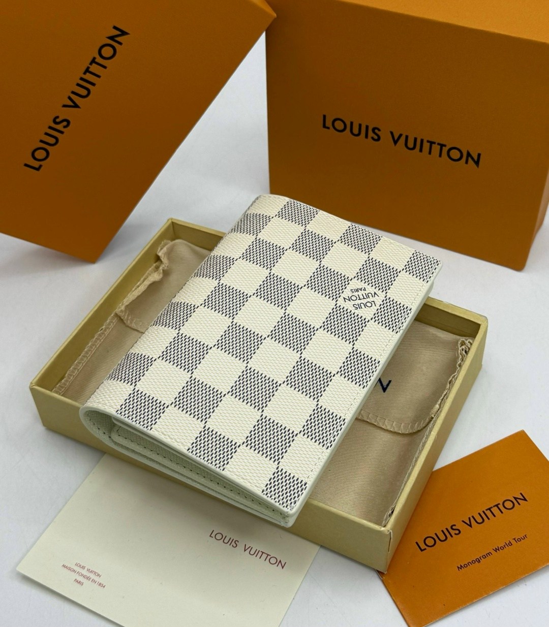 обложка на паспорт louis vuitton,обложка на паспорт louis vuitton коричневая клетка классика,louis vuitton кошелек louis vuitton,обложка для документов louis vuitton,louis vuitton портмоне louis vuitt