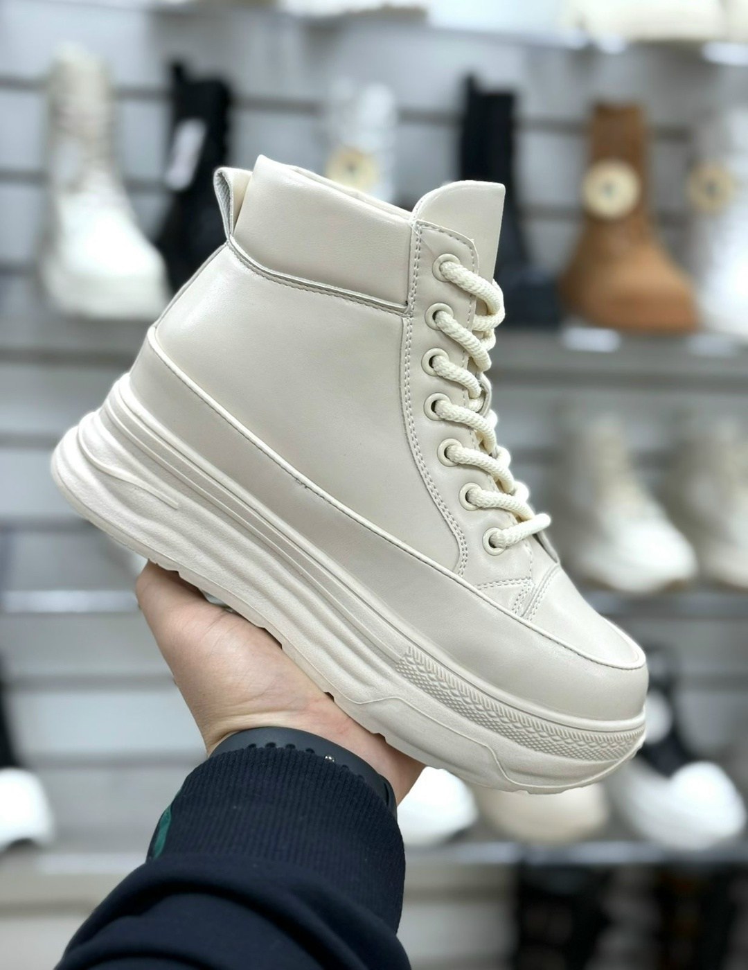 ,зимние женские кроссовки,зимняя женская ,кроссовки эко кожа,женская