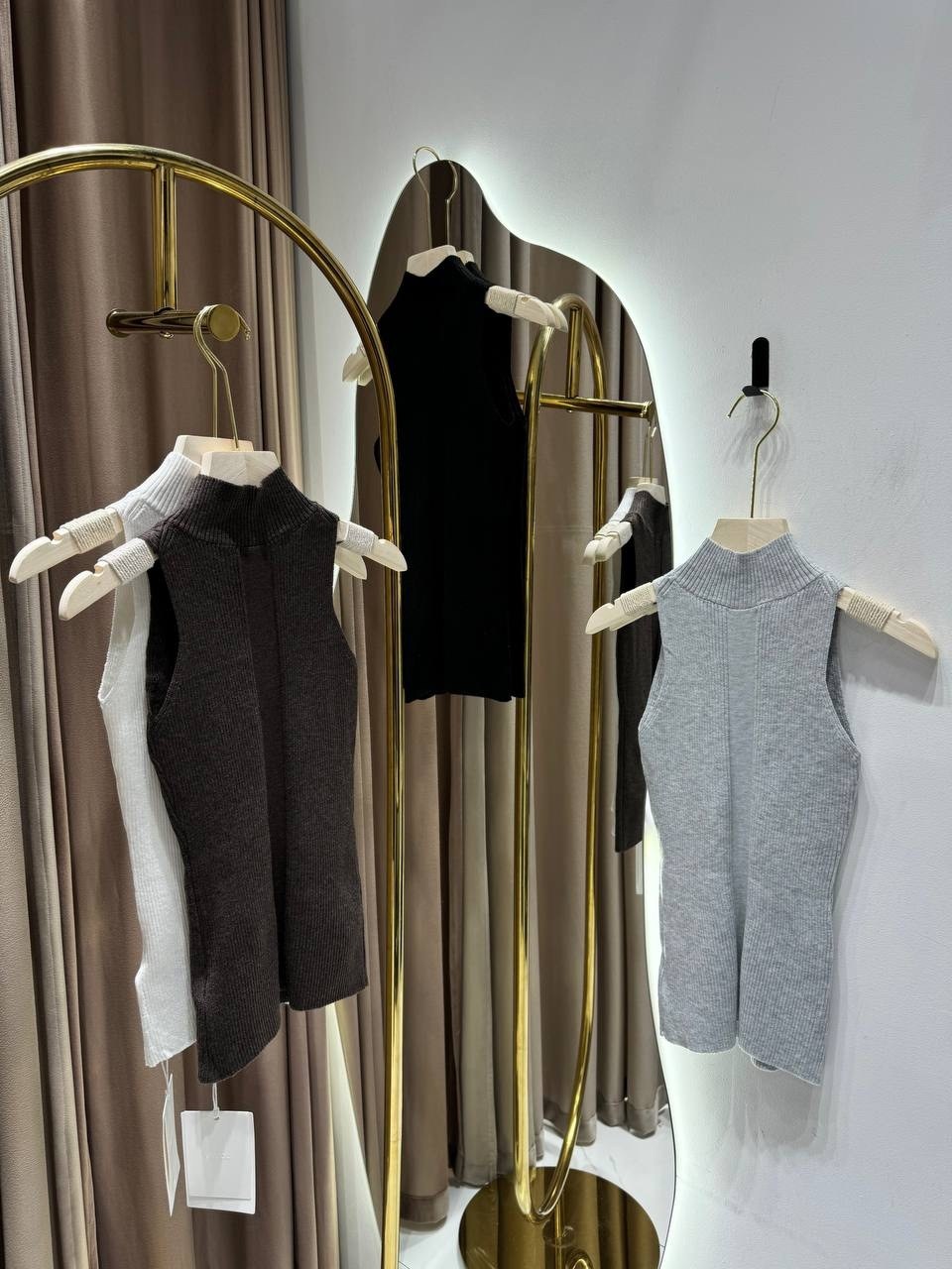 майка топ вязаный с горлом под пиджак базовый,стильная одежда,,майка базовая классическая в рубчик топ