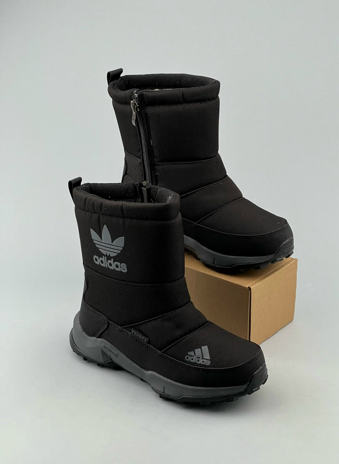 дутики adidas зимние непромокаемые,дутики высокие сапоги на меху женские adidas,дутики adidas,зимние сапоги adidas,дутыши адидас