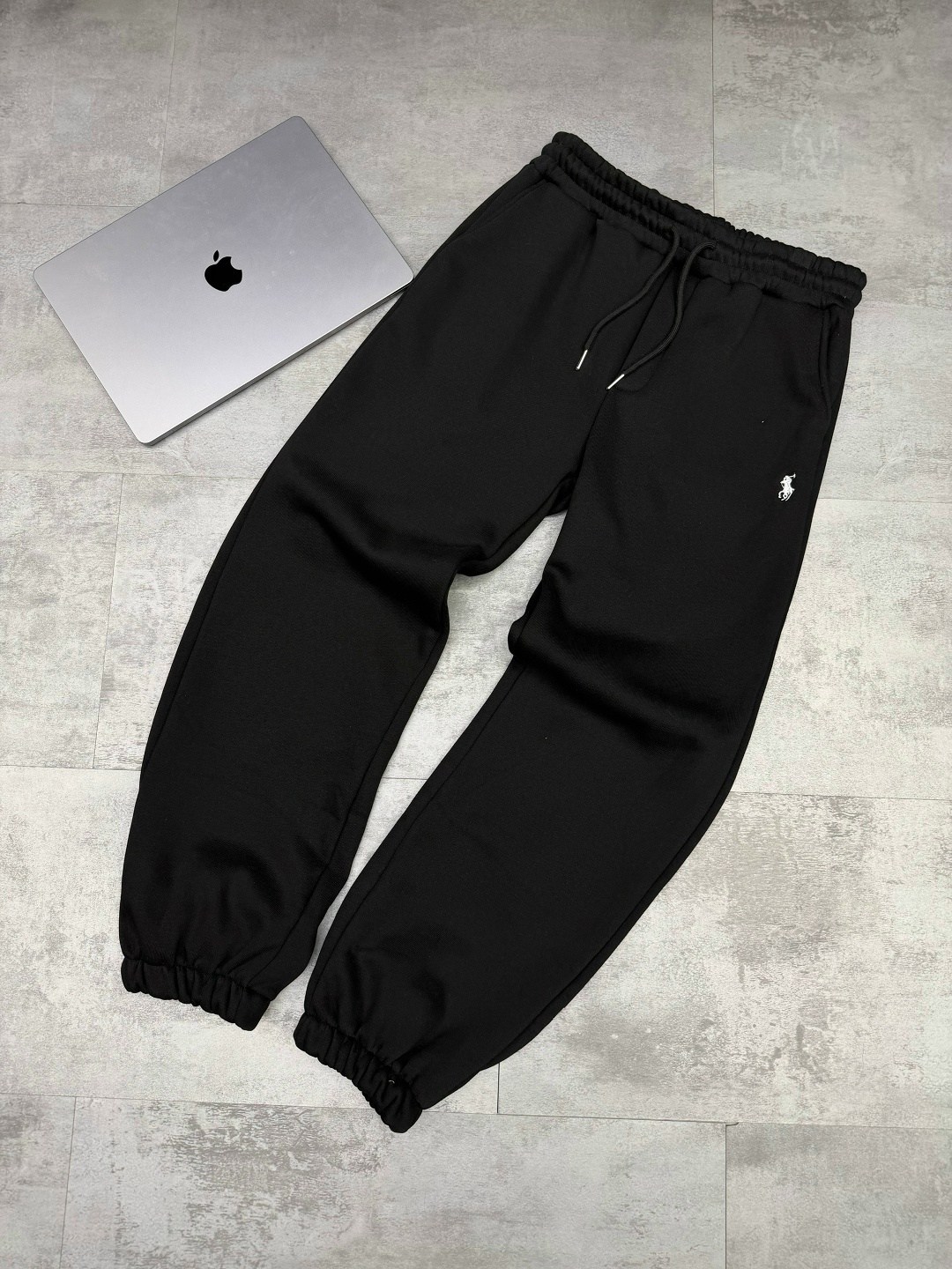 брюки спортивные,спортивные штаны,штаны прада мужские,штаны мужские,мужские спортивные штаны