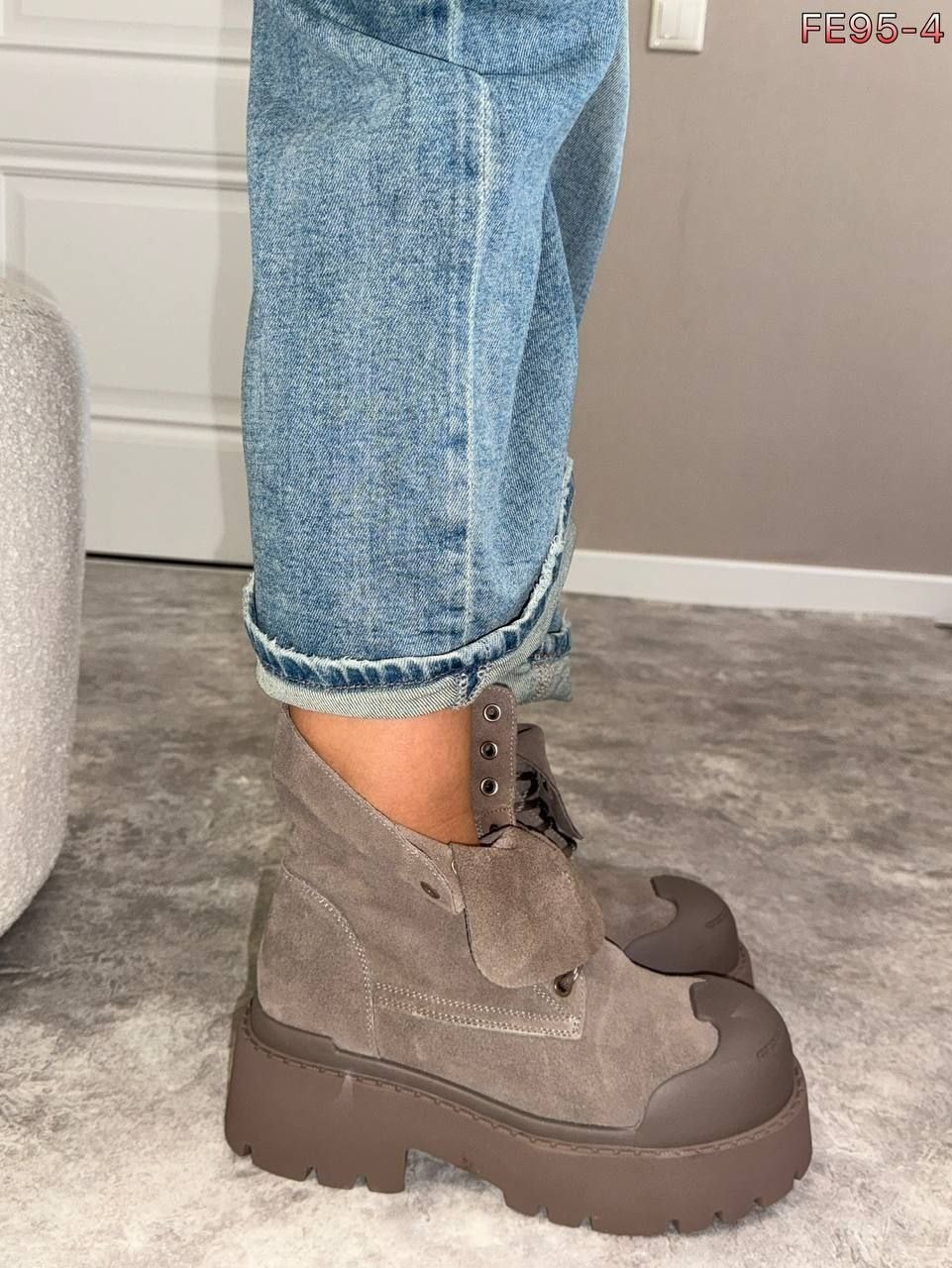 ,ботинки осенние balenciaga,ботинки осенние balenciaga premium shoes цвет серый гранит,ботинки челси balenciaga,женские ботинки