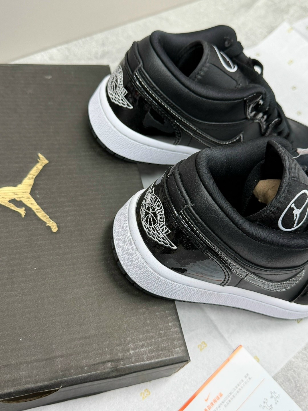 кроссовки nike air jordan 1 low "concord",кроссовки nike air jordan 1 low,кроссовки nike air jordan 1 low black лакированные,air jordan 1 low se concord,nike air jordan 1 low se concord