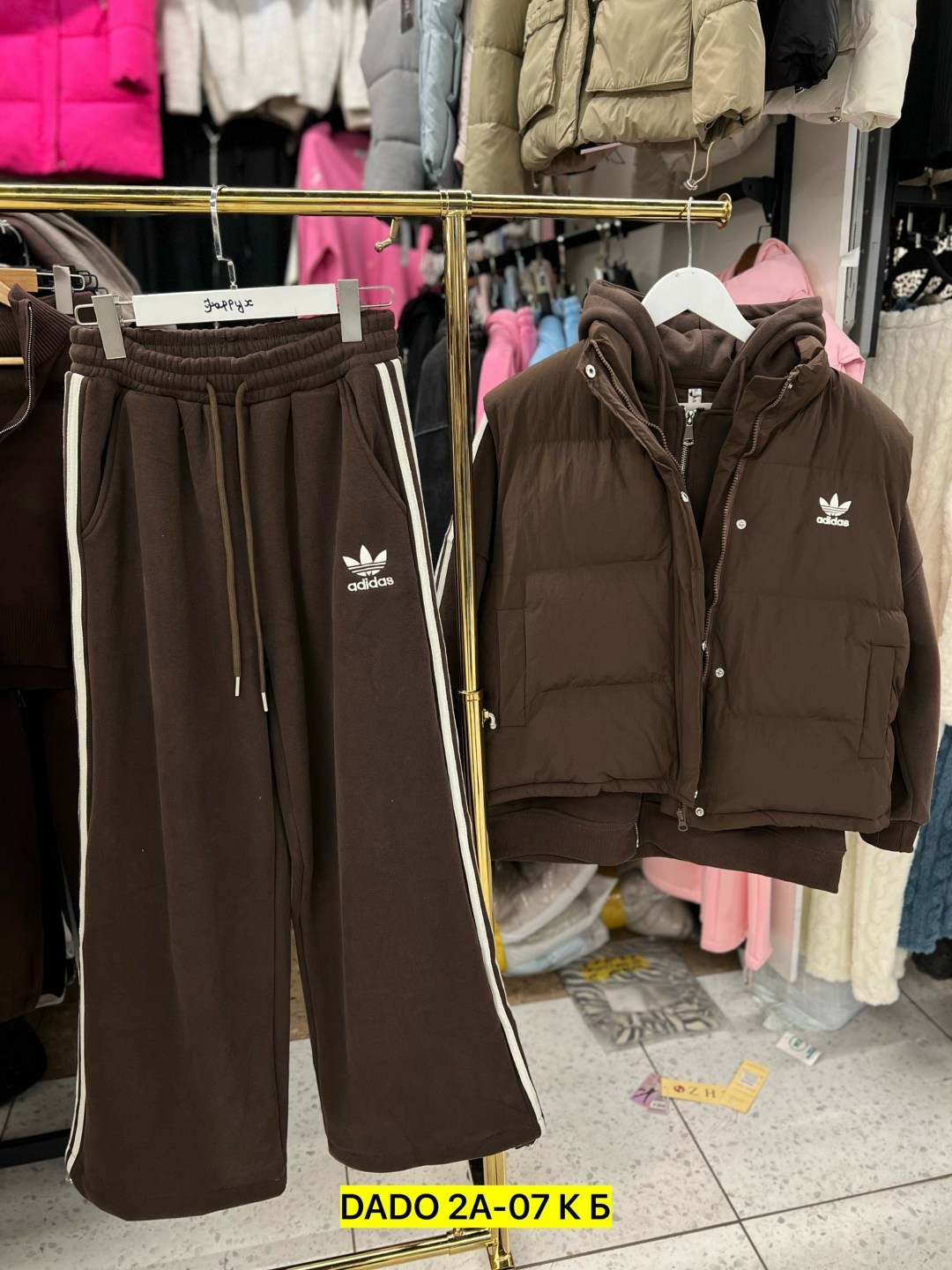 спортивный женский костюм тройка,спортивный костюм женский тройка balenciaga adidas,костюм спортивный женский balenciaga x adidas тройка,костюм спортивный женский,костюм на флисе