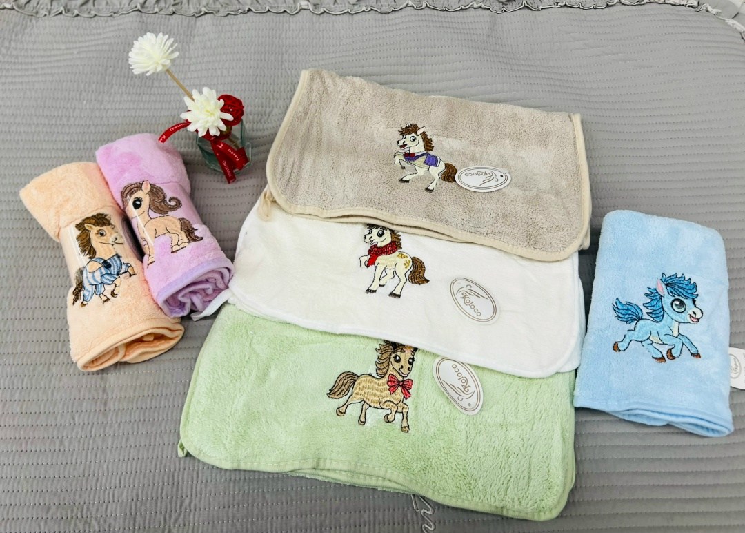 полотенце из микрофибры с вышивкой "плюшевые лошадки" 50*90 см,полотенца,полотенца для рук,полотенце микрофибра,полотенца для кухни