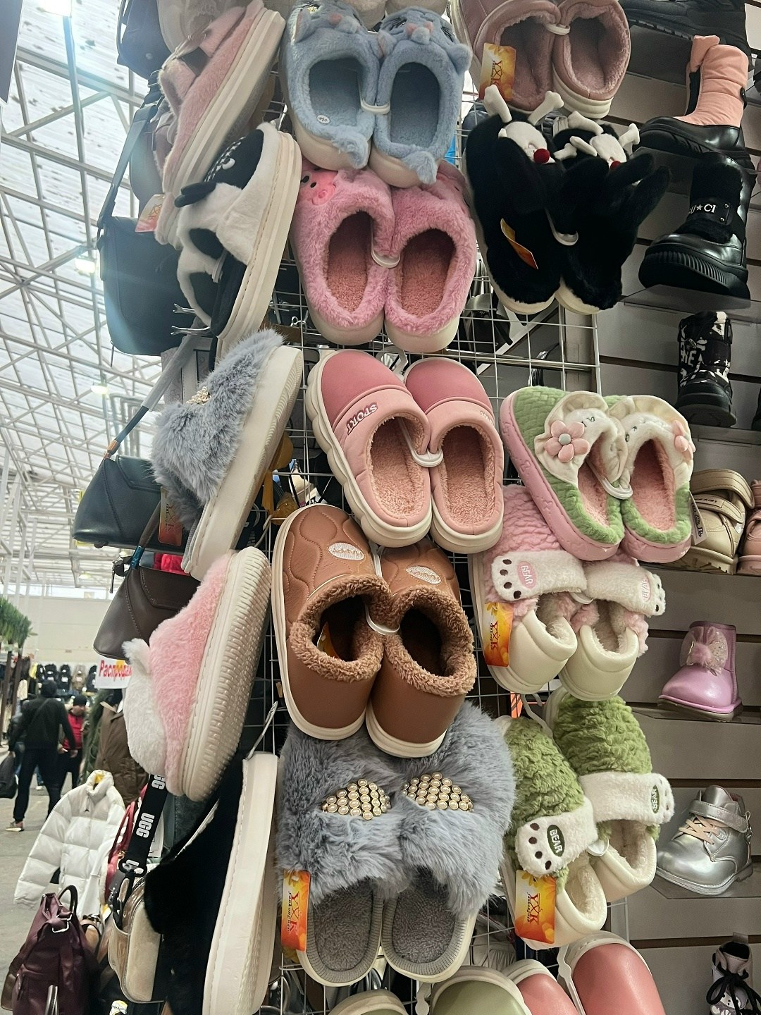 ,тапочки зимние,тапочки теплые,тапочки модные,домашние тапочки