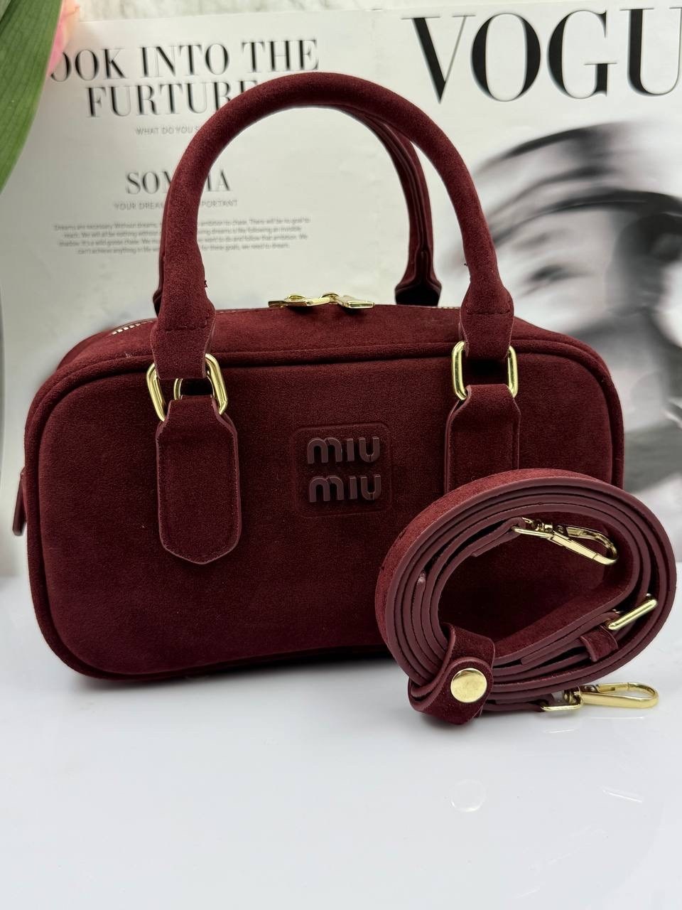 замшевая чёрная сумка miu miu 28x13 см,замшевая чёрная сумка miu miu 23x13 см,сумка miu miu женская на плечо замшевая,сумка замшевая miu miu,замшевая сумка