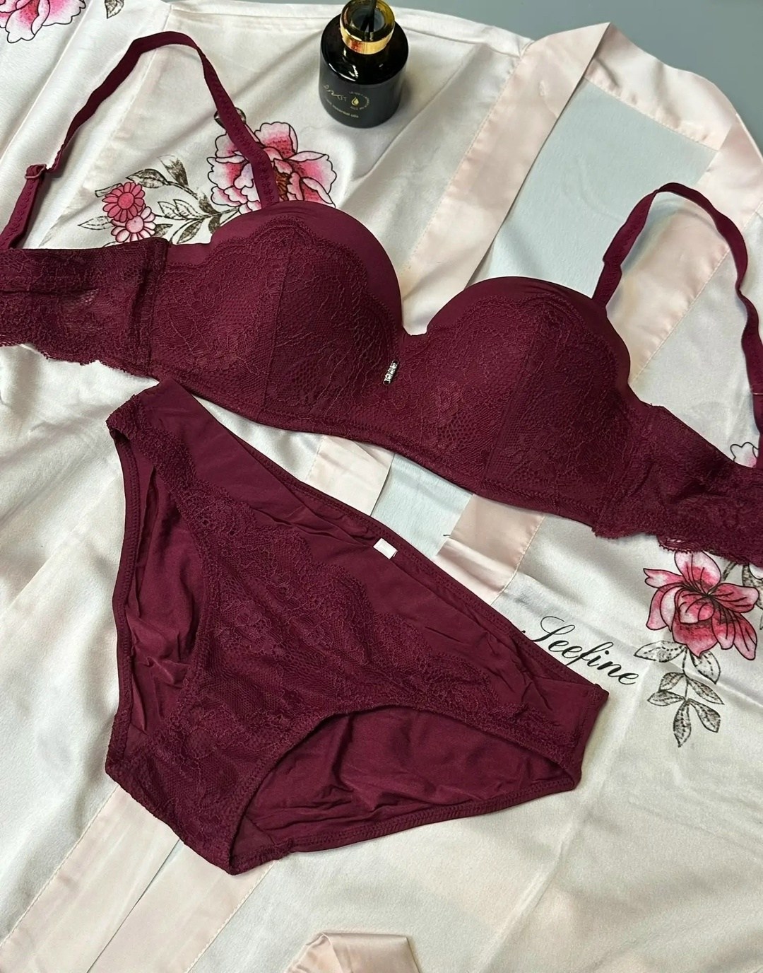 комплекты нижнего белья,нижне бельё женское,белье нижнее,женские белье,женский комплект нижнего белье