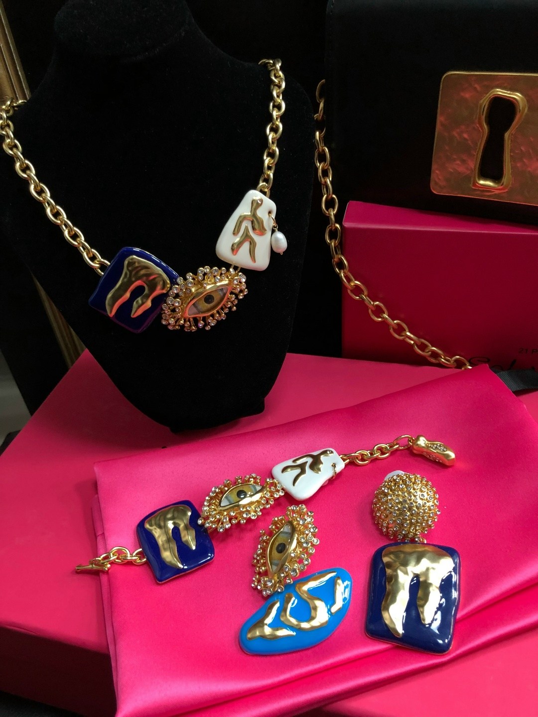 бижутерия аксессуары,итальянская бижутерия,украшение бижутерия,ювелирная бижутерия,ювелирное украшение